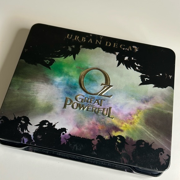 Urban decay - Picture 1 of 2